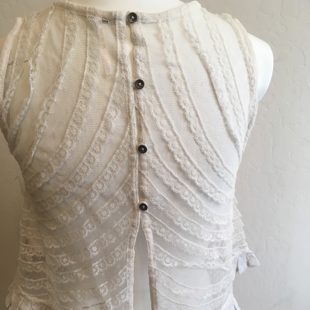 NWT! Free People She’s a Doll Lace Halter Crop - Picture 5 of 6